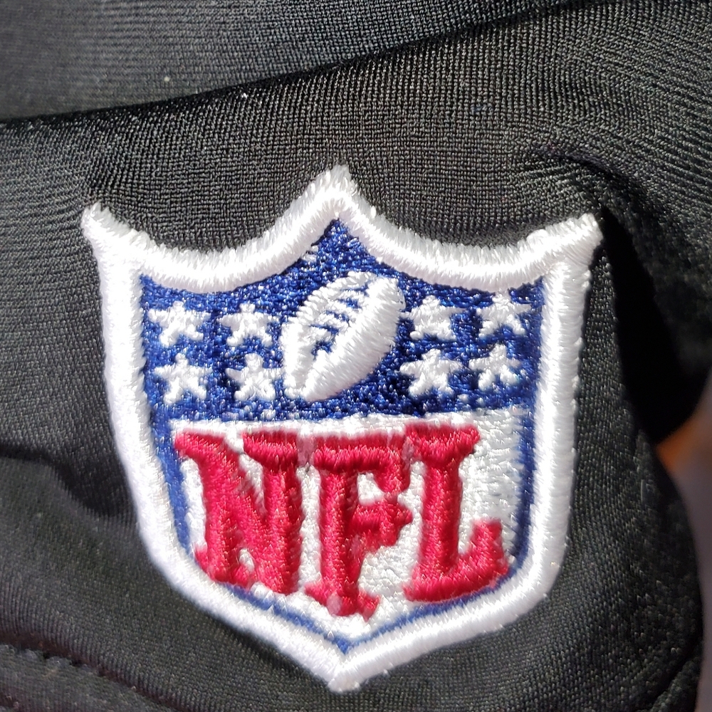 New Era Black and Yellow Steelers Beanie - Picture 3 of 4